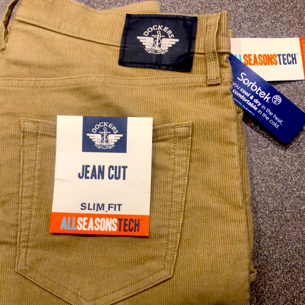 NEW!!  Dockers Men’s Corduroy pants